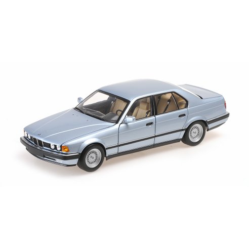 MINICHAMPS BMW 730I E32 LIGHT BLUE METALLIC 1986 1 18