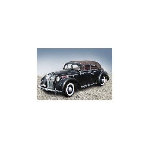 ICM - 1:24 Admiral Cabriolet with open cover, WWII German Passenger Car 24022